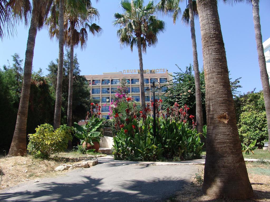 Navarria Blue Hotel Limassol Bagian luar foto